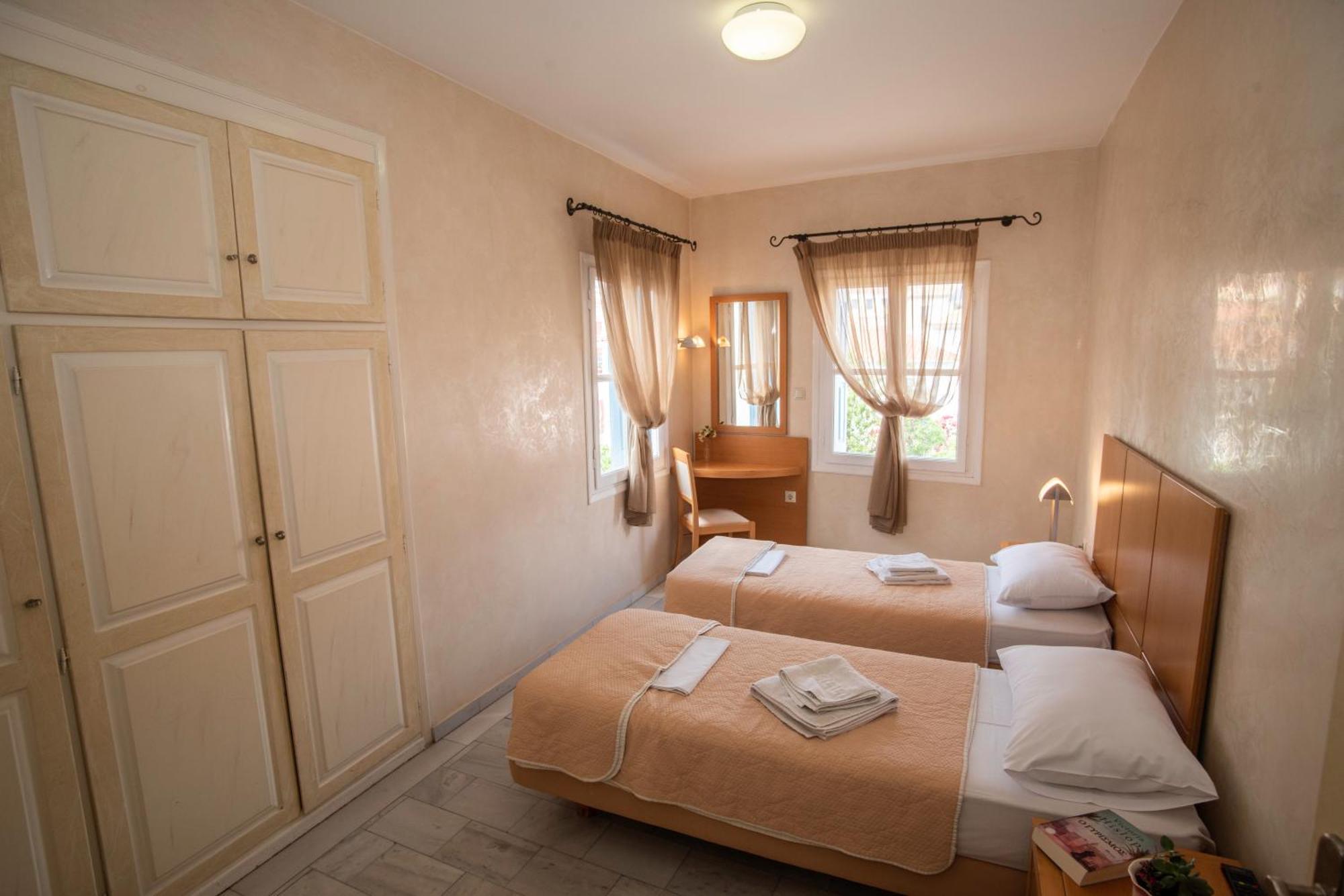 Hotel Argo Galaxidi Bagian luar foto