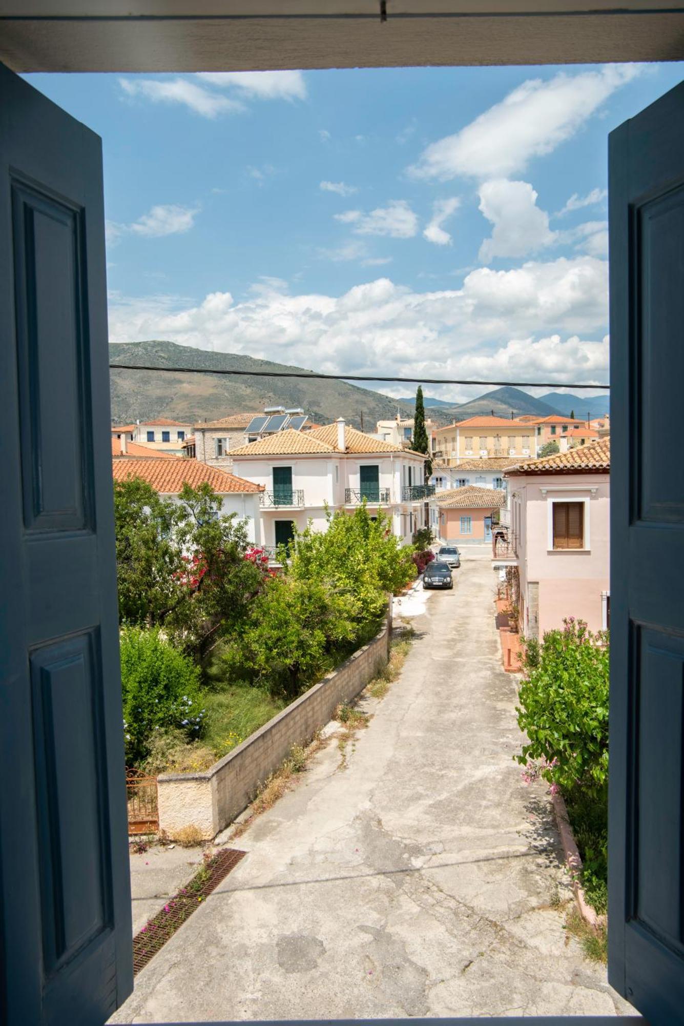 Hotel Argo Galaxidi Bagian luar foto