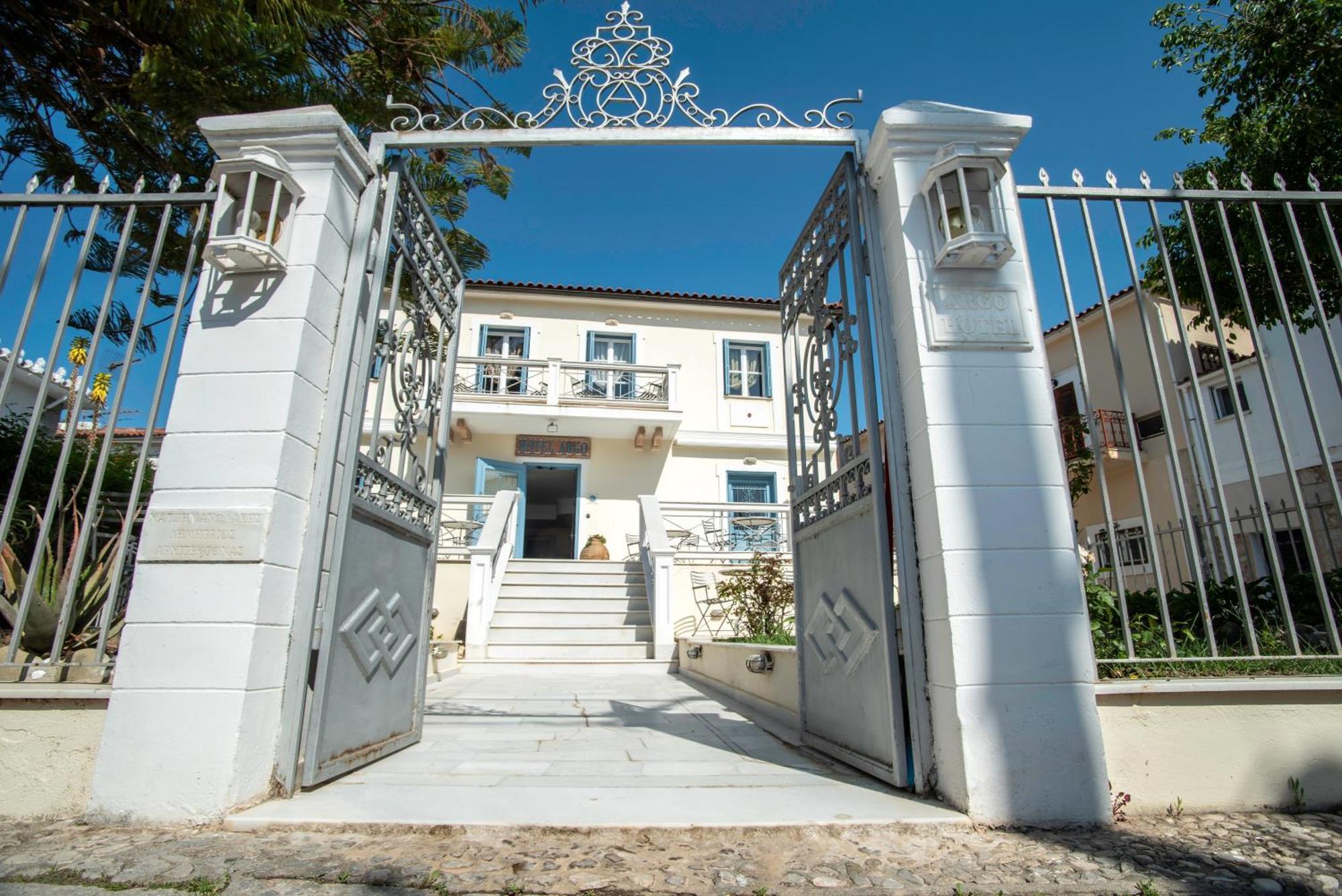 Hotel Argo Galaxidi Bagian luar foto